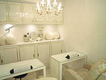 New-Line eye+ 【Tokyo】 | 丸の内のアイラッシュ