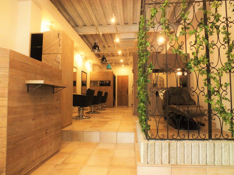 RAFEL HAIR CREATE | 岩倉のヘアサロン