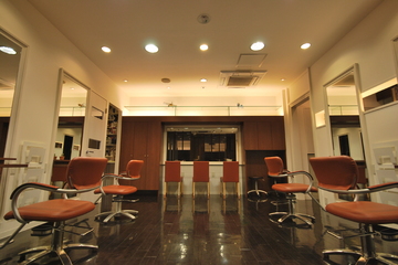 ベーセ・ベーゼ　朝霞店 | 朝霞のヘアサロン