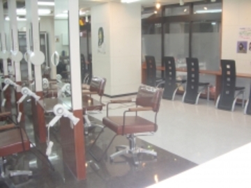 AN'TIA 西武柳沢店 | ひばりが丘のヘアサロン