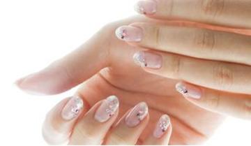 AMO'S NAIL さっぽろ東急百貨店 | 札幌駅周辺のネイルサロン