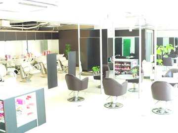 STRA 山鼻 | すすきののヘアサロン STRA 山鼻 | すすきののヘアサロン