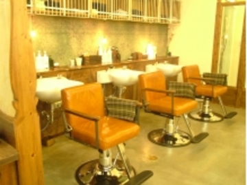 Utata　2F店 | 仙台のヘアサロン