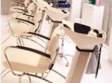 ブルームスベリー Bloomsbury | 千歳烏山のヘアサロン