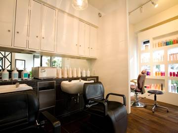 revue | 四ツ谷のヘアサロン