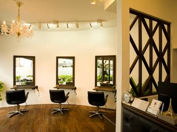 revue | 四ツ谷のヘアサロン