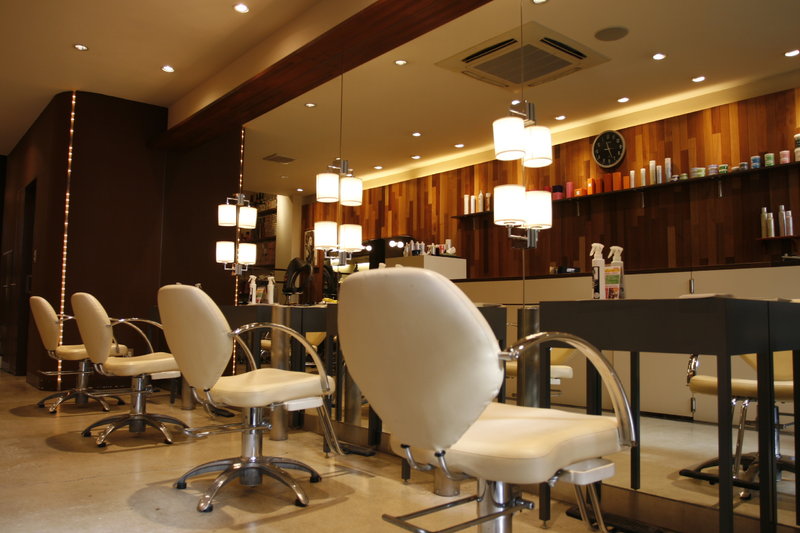 brat | 下北沢のヘアサロン