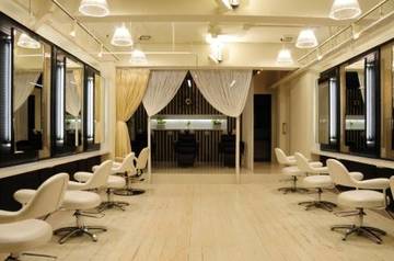 aJyu | 原宿のヘアサロン