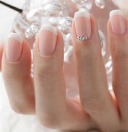 ジェルネイル専門ネイルサロン　APRIL | 二子玉川のネイルサロン