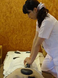 ストーンセラピストアカデミー　青山店 | 表参道のリラクゼーション