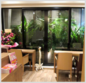 FORME 原宿店 | 原宿のヘアサロン