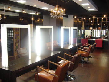 bless | 戸塚のヘアサロン