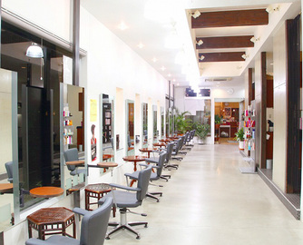 crest | 深谷のヘアサロン