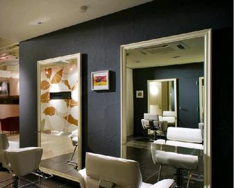 brook | 久喜のヘアサロン