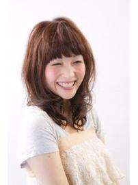 HairGardenStrawberryFieldsWhiteDoor | 与野のヘアサロン