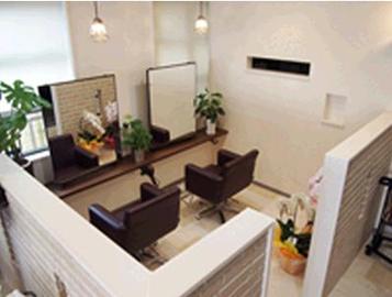 マナ ヘアリゾート Mana hair Resort | 幕張のヘアサロン