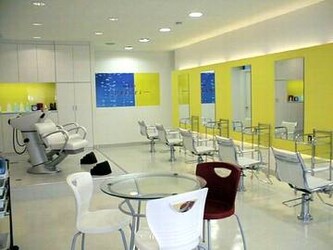 Priori | 柏のヘアサロン