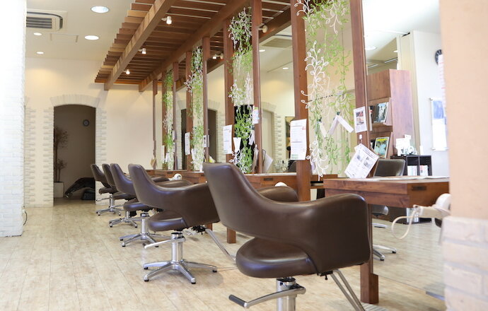 VISAGE oak | 松戸のヘアサロン