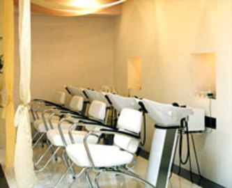 VARIE | 大通のヘアサロン