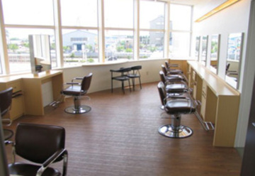 Natural 沼館店 | 八戸のヘアサロン