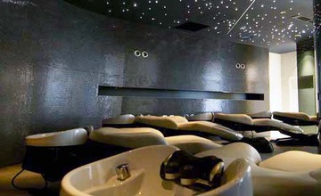 CREATEUR Uchino 表参道店 | 原宿のヘアサロン CREATEUR Uchino 表参道店 | 原宿のヘアサロン