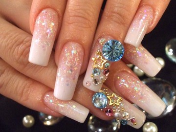 Rinata 新宿東口店 | 新宿のネイルサロン