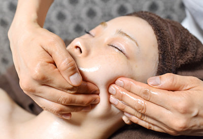 アリュクス東京 | 恵比寿のエステサロン