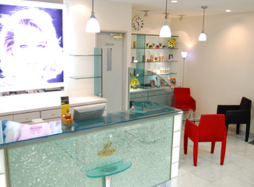 QUARTER | 飯田橋のヘアサロン