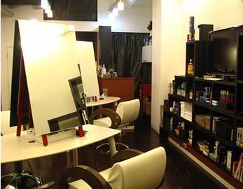 C.WORKS | 川崎のヘアサロン