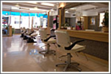 美容室ラトリエ・コモ 新所沢店 | 所沢のヘアサロン 美容室ラトリエ・コモ 新所沢店 | 所沢のヘアサロン