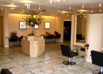 ANTEnNA design＋ 武蔵浦和店 | 武蔵浦和のヘアサロン