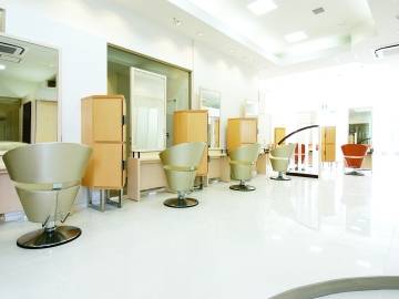 FRIENDS 流山おおたかの森Ｓ・Ｃ店 | 野田のヘアサロン