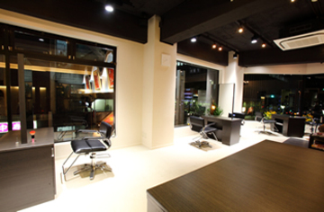 ＩＳＡ 伏見店 | 栄/矢場町のヘアサロン