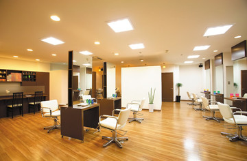 ISOLA-blu日比野店 | 金山のヘアサロン