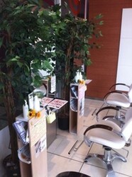 Y's BEE パルティ店 | 瀬戸のヘアサロン