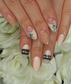 ネイルサロンSyiSyu　西梅田店 | 梅田のネイルサロン