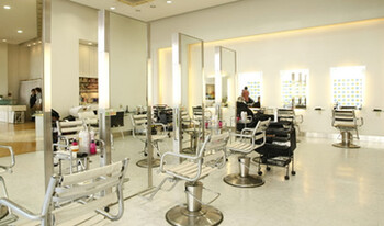 ReSET 阪急曽根店 | 豊中のヘアサロン