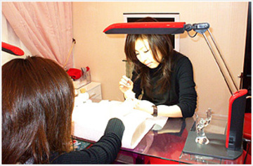 R&B 三宮Salon | 三宮のネイルサロン