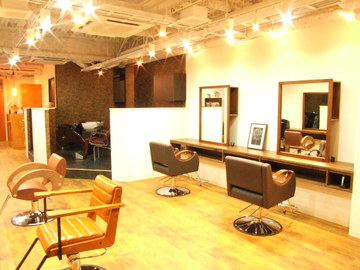 avunir | 元町のヘアサロン