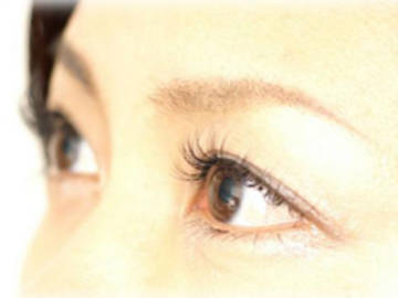 Eyebrow and Eyelash Salon DIVA | 木津川のアイラッシュ