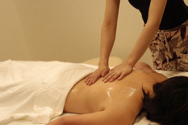 Ｃｏｍｏｄｏｒｅｌａｘ | 美作のリラクゼーション