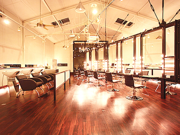 サロンズ 草津店 SALONS HAIR | 横川/十日市/舟入/西広島のヘアサロン