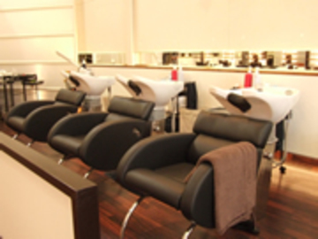 サロンズ 草津店 SALONS HAIR | 横川/十日市/舟入/西広島のヘアサロン