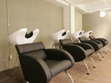 SALONS袋町店 | 袋町/本通/紙屋町/立町のヘアサロン