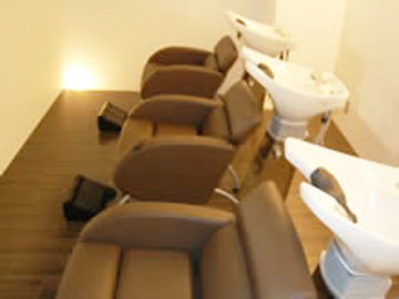 SALONS 東原店 | 八丁堀/白島/牛田のヘアサロン SALONS 東原店 | 八丁堀/白島/牛田のヘアサロン