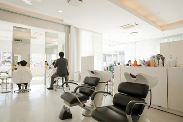 ゆう美容室 師勝店 | 大曽根/黒川のヘアサロン