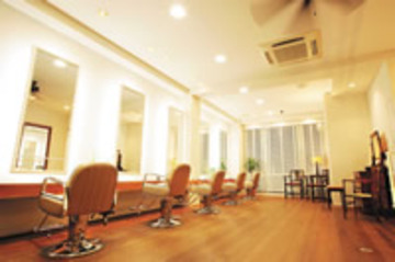 ＢＥ ｈａｉｒ | 津のヘアサロン