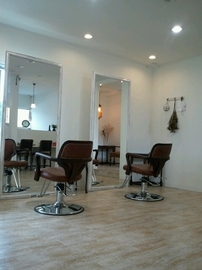 Blanton. | 津のヘアサロン