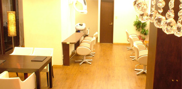 ALVIVE 三国店 | 新大阪のヘアサロン