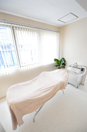 冷凍美容専門店 アウラ | 心斎橋のエステサロン 冷凍美容専門店 アウラ | 心斎橋のエステサロン